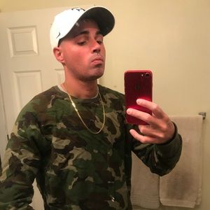 LEVI JEANS CAMO CREWNECK